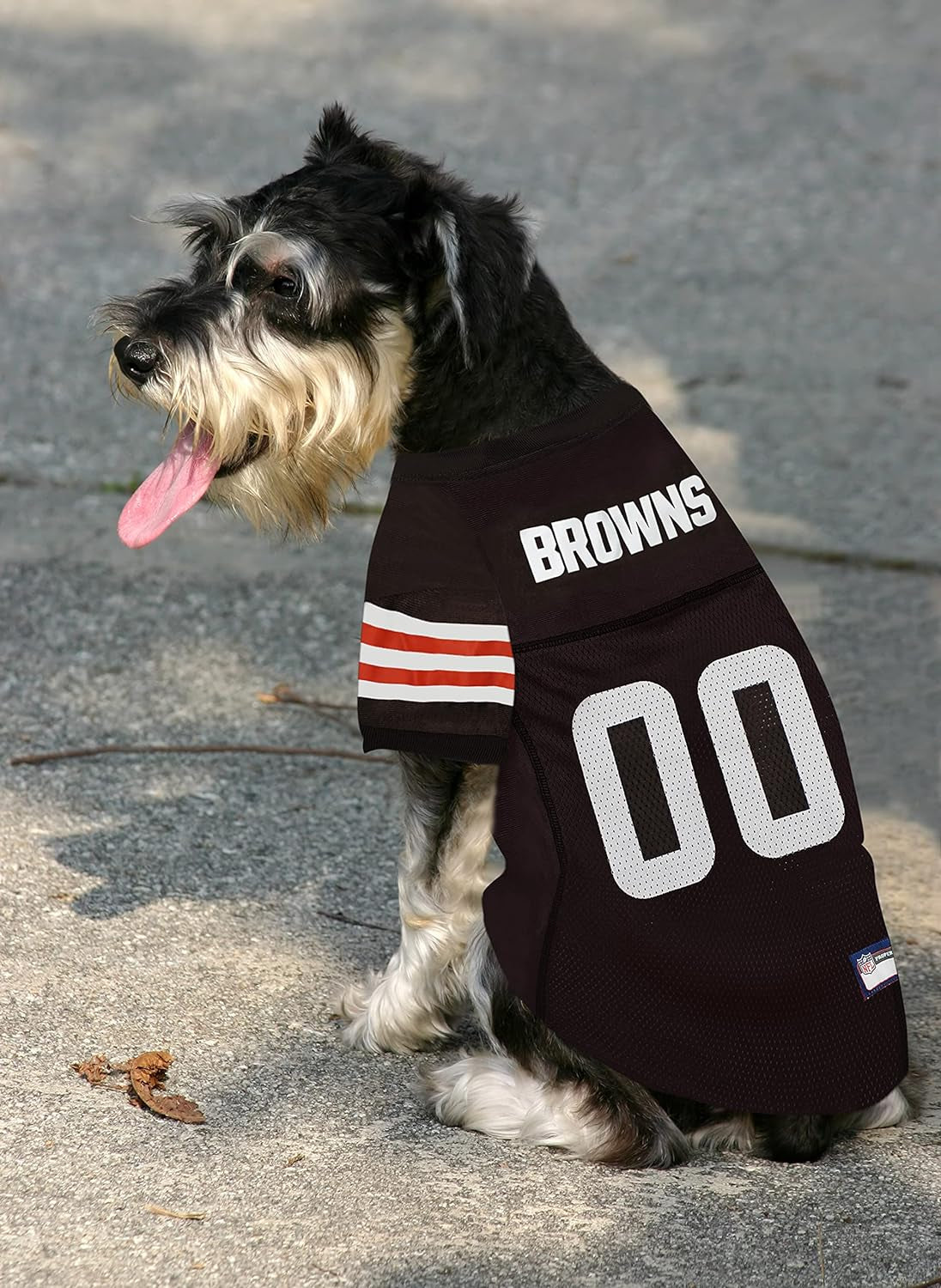 NFL Cleveland Browns Dog Jersey, Size: Medium. Best Football Jersey Costume for Dogs & Cats. Licensed Jersey Shirt